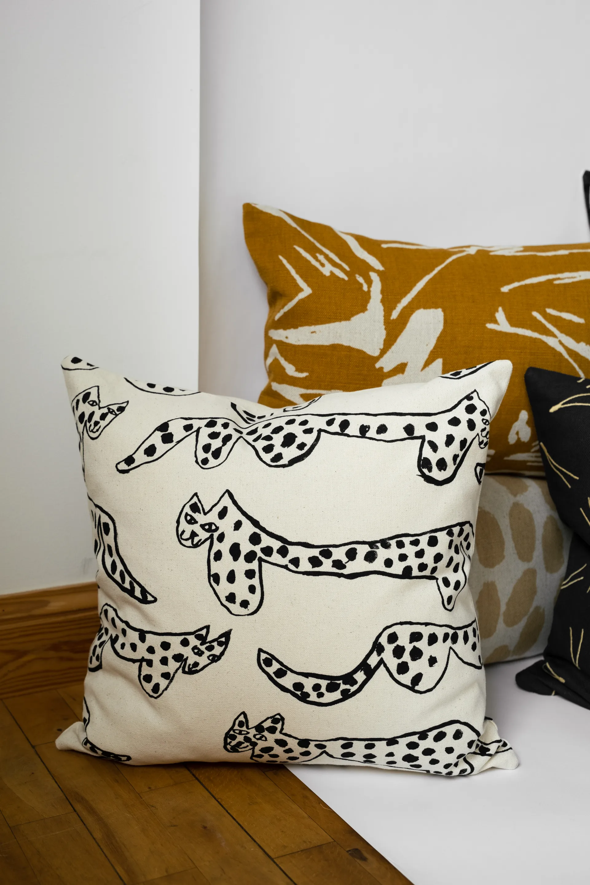 Leo クッションカバー 48x48 cm, Natural Fine Little Day | ファインリトルデイ