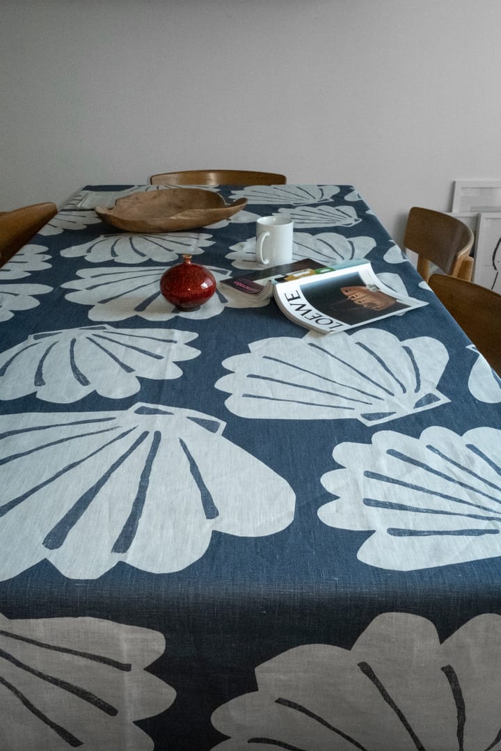 Shell テーブルクロス リネン 149x149 cm, Blue Fine Little Day | ファインリトルデイ