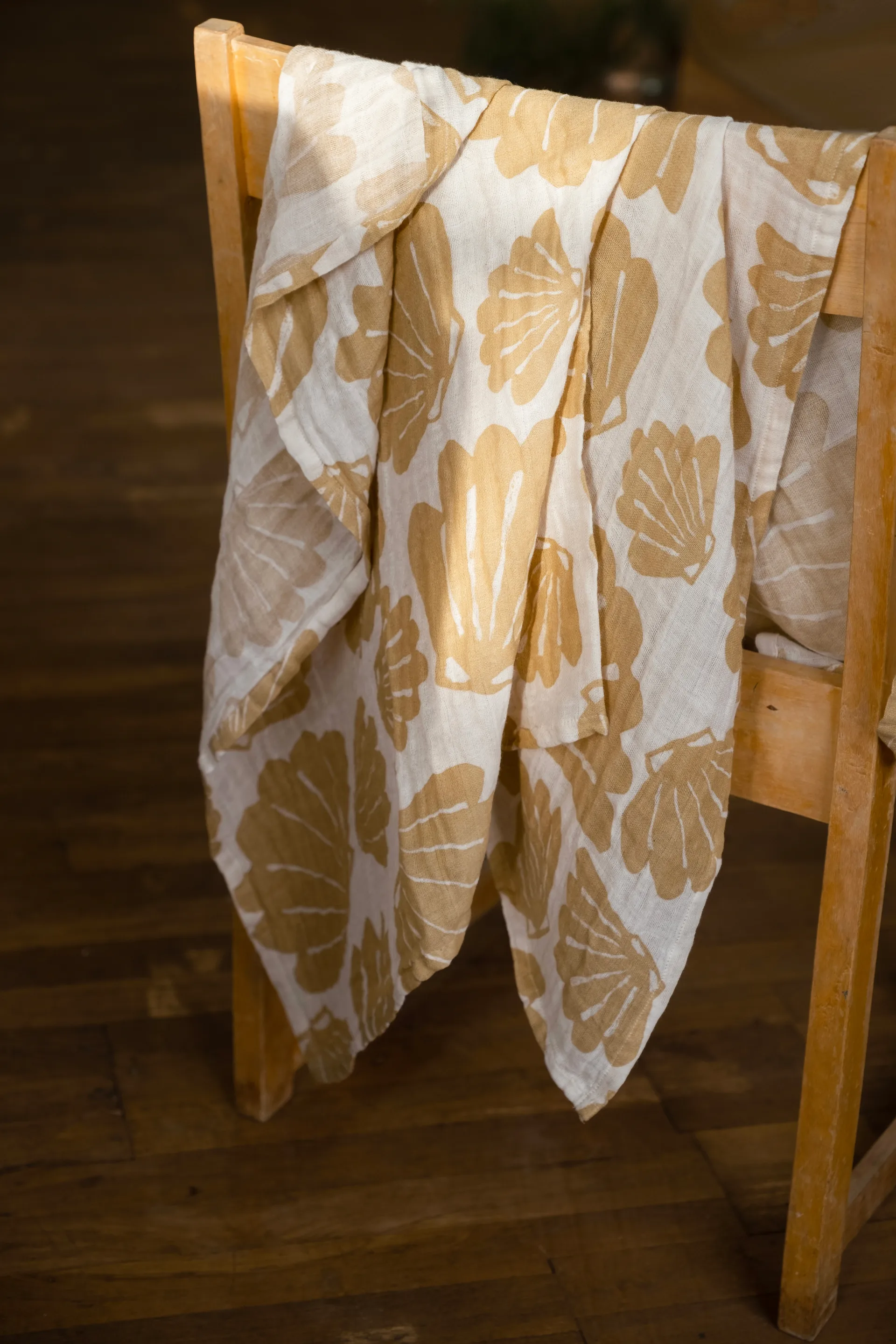 Snäcka muslin スロー 120x120 cm, Sand Fine Little Day | ファインリトルデイ