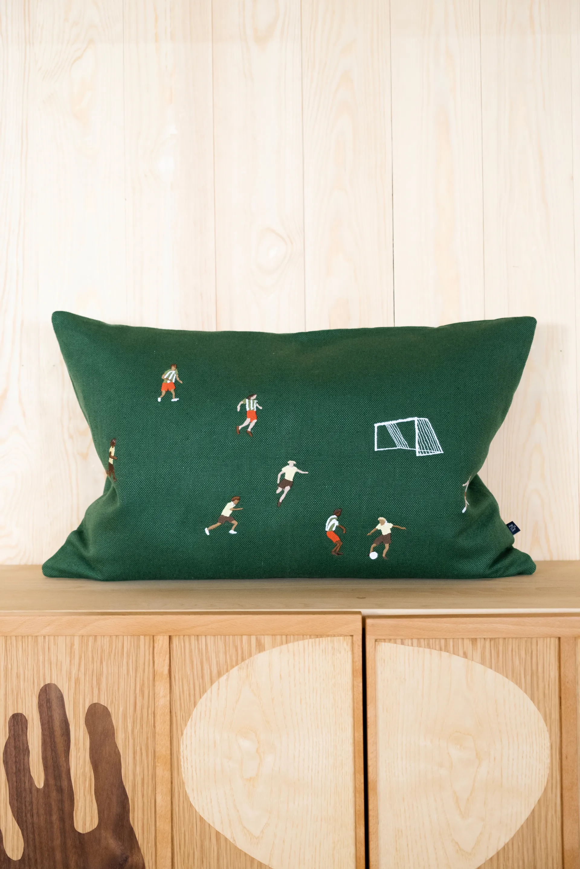 Soccer フットボール ピローケース 58x38 cm, Green Fine Little Day | ファインリトルデイ