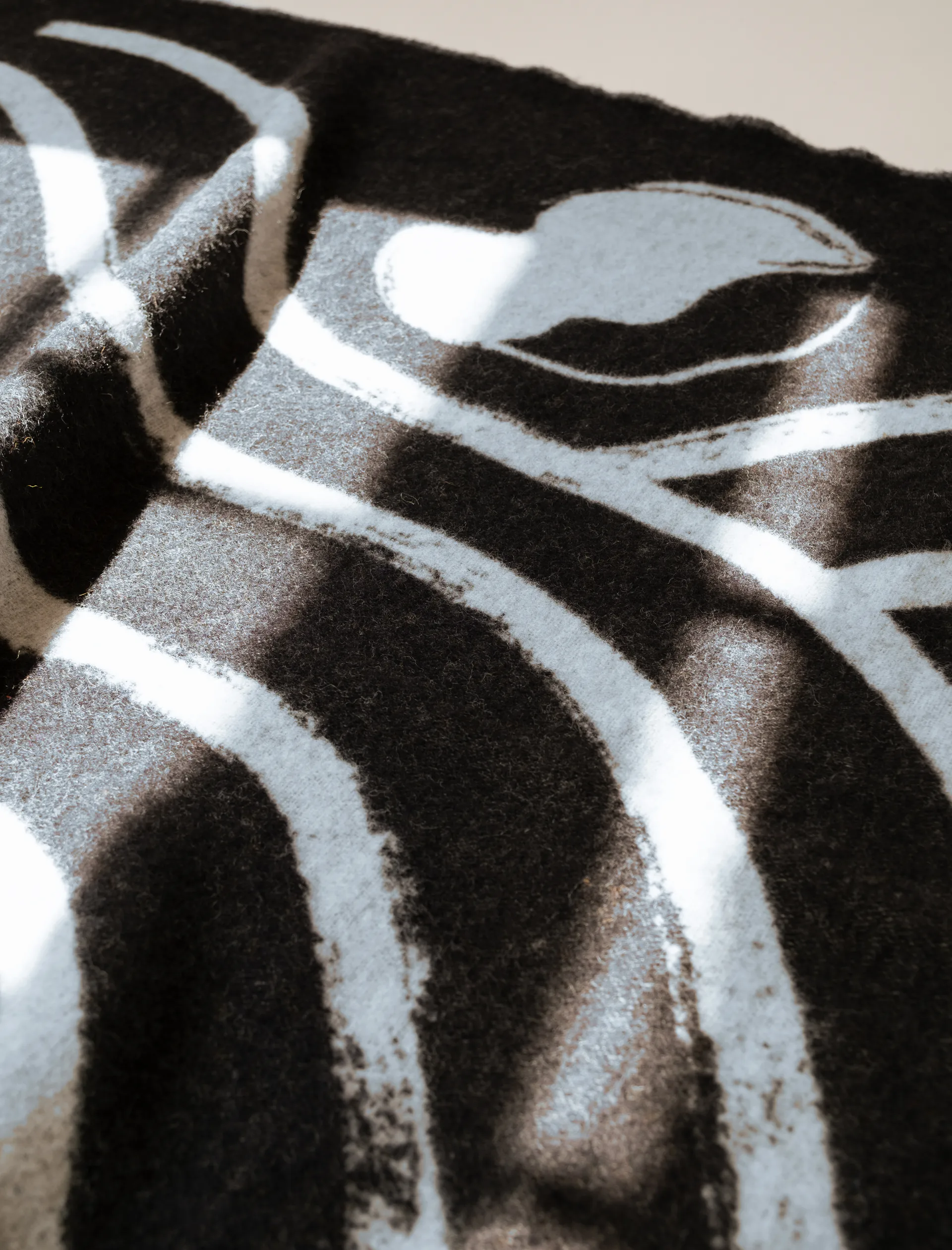 Sofia Lind ウールスロー 130x190 cm, Dovegrey Fine Little Day | ファインリトルデイ