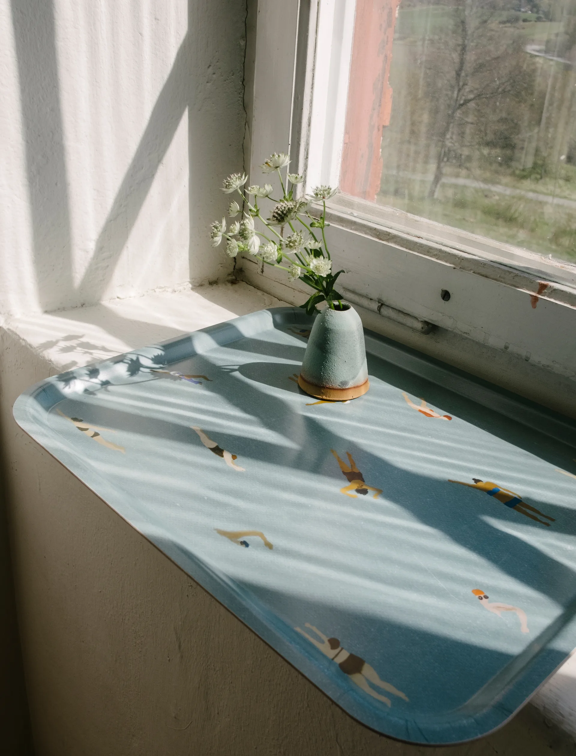 Swimmers トレイ 33x43 cm, Beige Fine Little Day | ファインリトルデイ