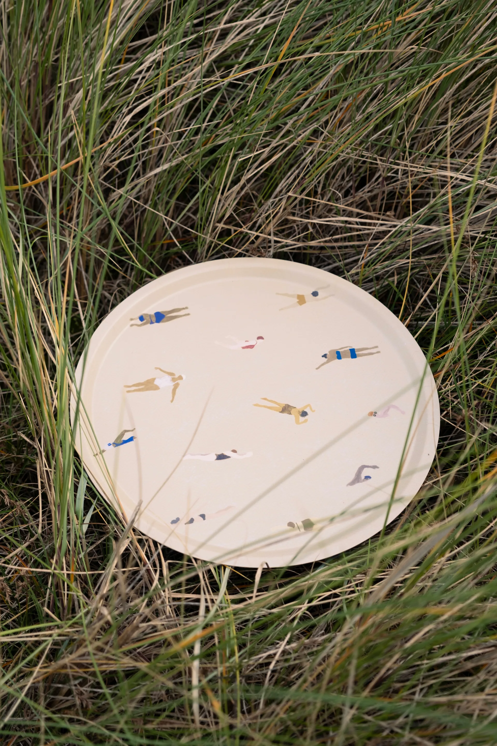 Swimmers トレイ Ø38 cm, Beige Fine Little Day | ファインリトルデイ