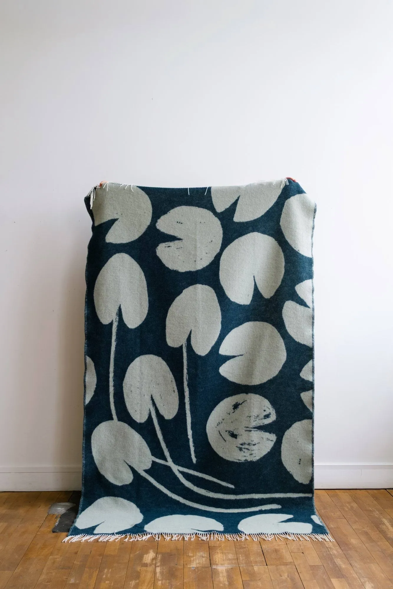 Water lilies スロー 130x220 cm, Green Fine Little Day | ファインリトルデイ