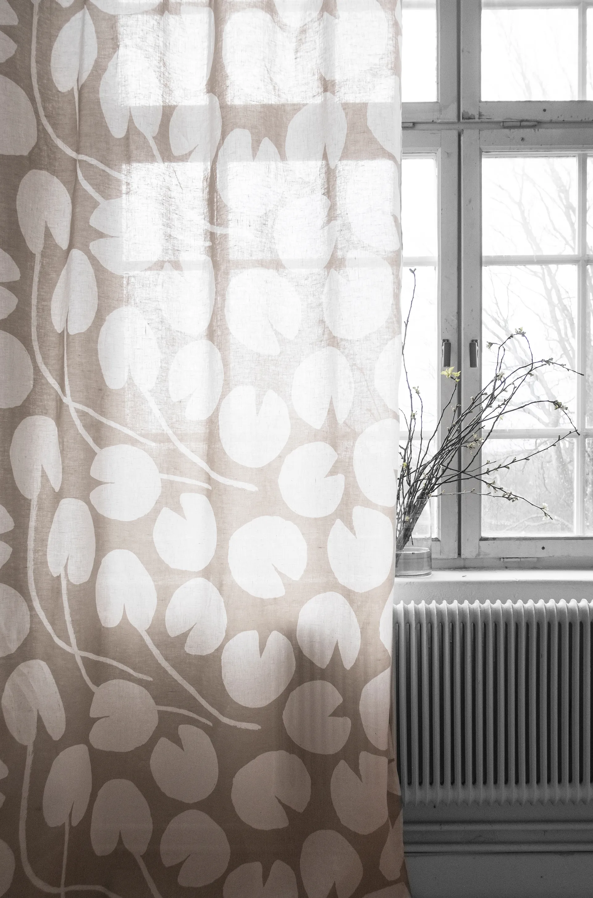 Water lilies ファブリック, Sand-white Fine Little Day | ファインリトルデイ