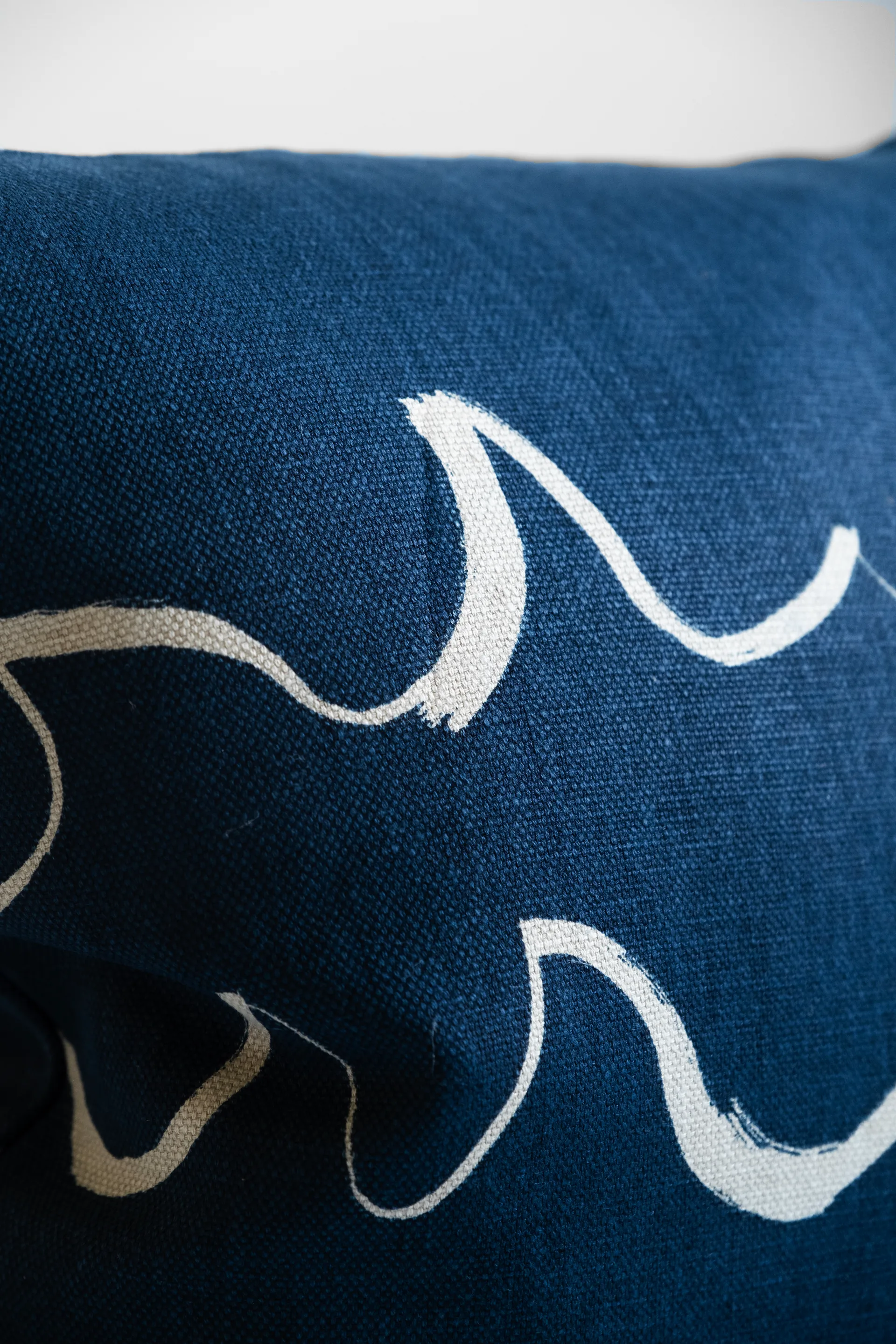 Wave クッションカバー 48x48 cm, Blue Fine Little Day | ファインリトルデイ