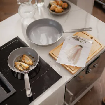 オール スチール フライパン - Ø20 cm - Fiskars | フィスカース