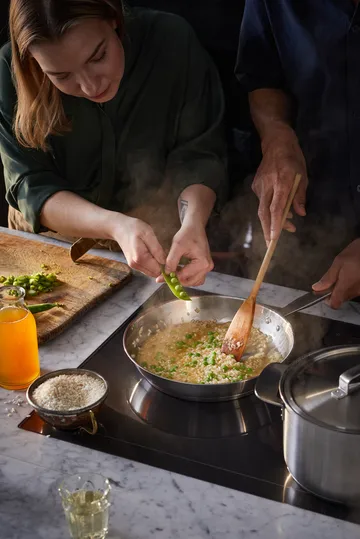 All Steel Pure フライパンセット - 2 pieces - Fiskars | フィスカース