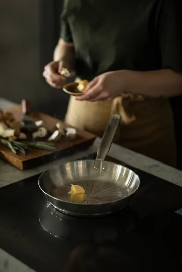 All Steel Pure フライパンセット - 2 pieces - Fiskars | フィスカース