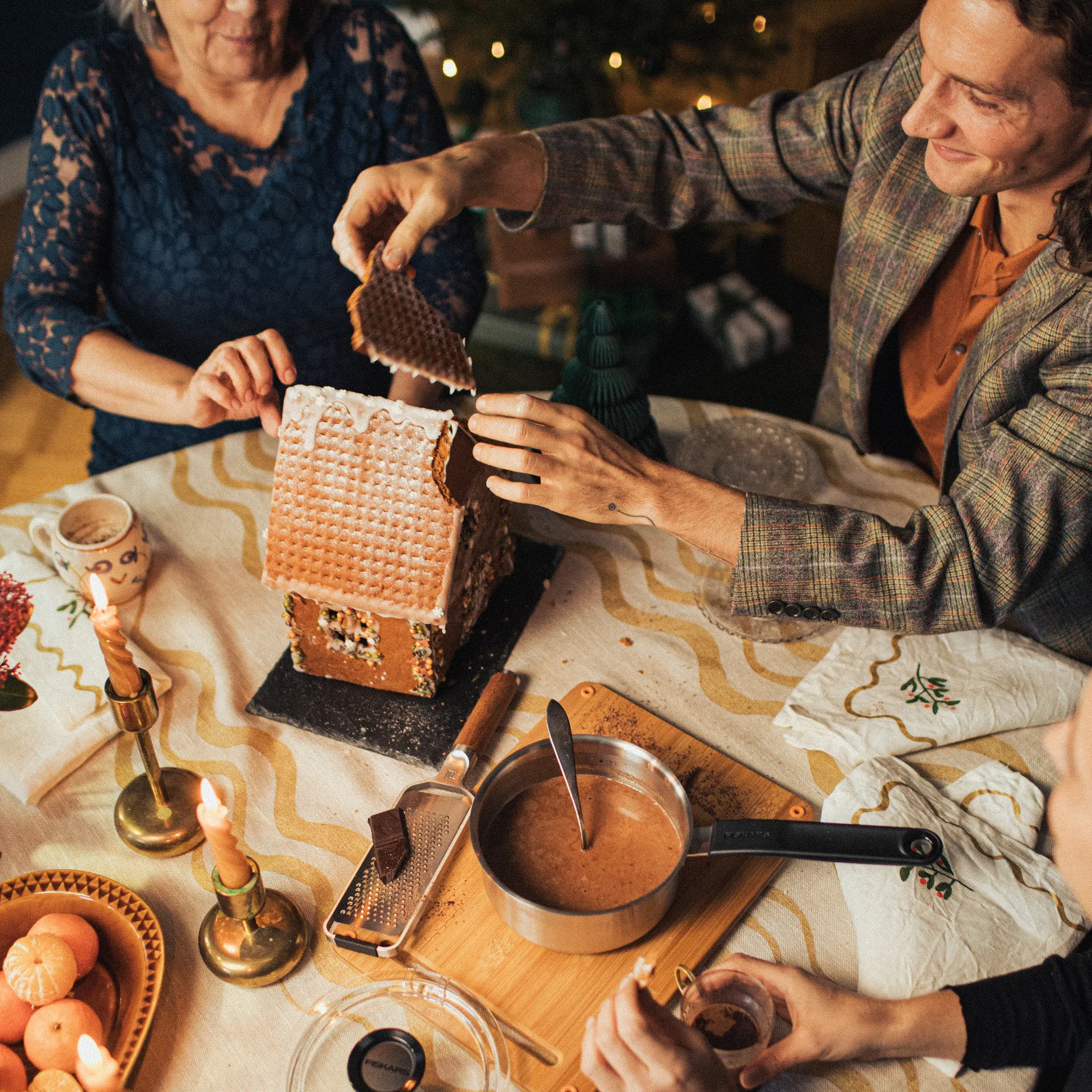 Functional Form ソースパン&蓋, 1.5 L Fiskars | フィスカース