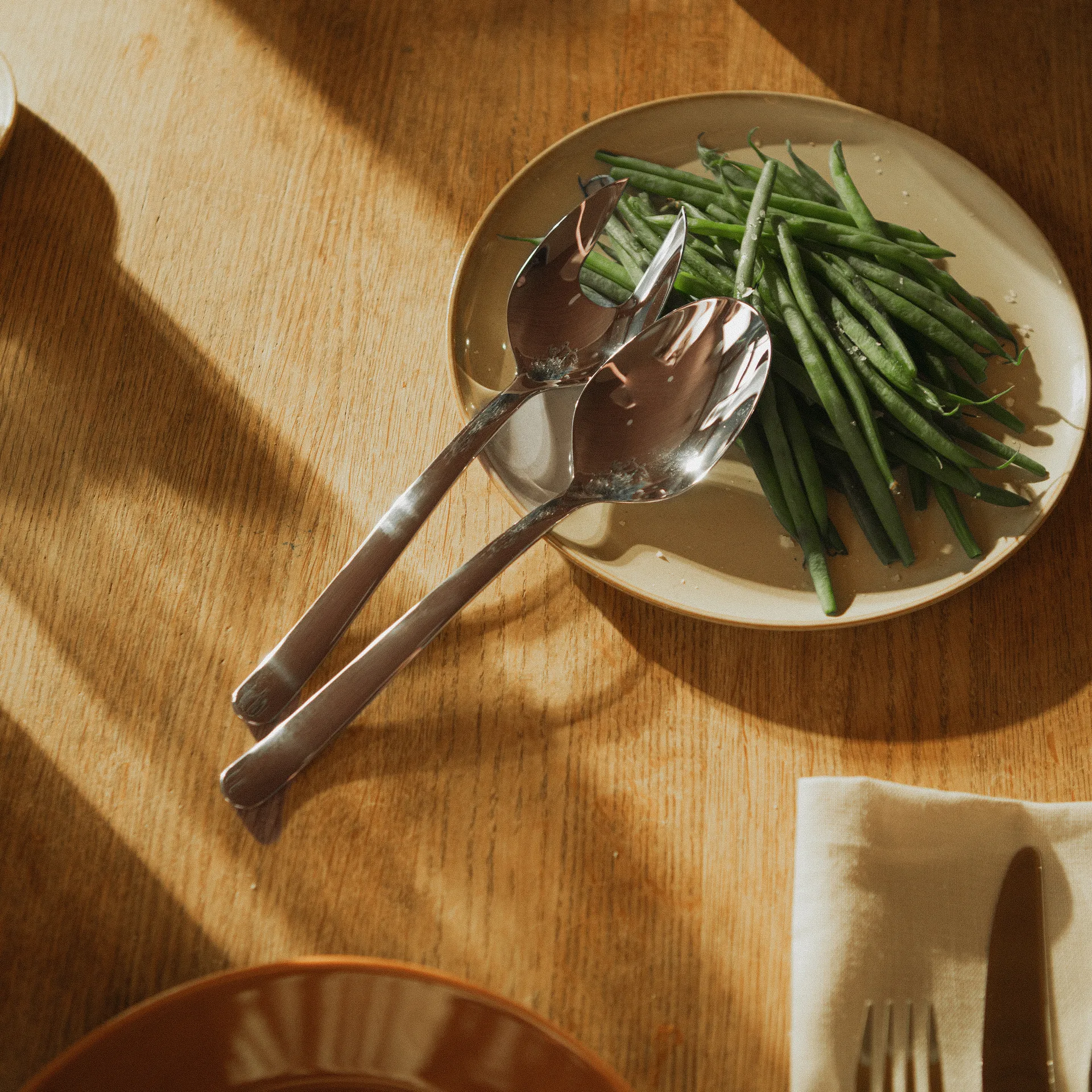 Functional Form サラダサーバー 2ピース, Blank Fiskars | フィスカース