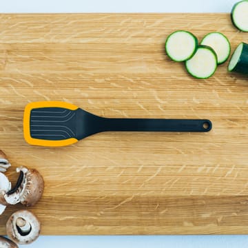 Functional Form フライングスパチュラ 29 cm - Black - Fiskars | フィスカース