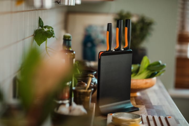 Functional Form プラスチックナイフブロック & ナイフ 3本, 4 pieces Fiskars | フィスカース