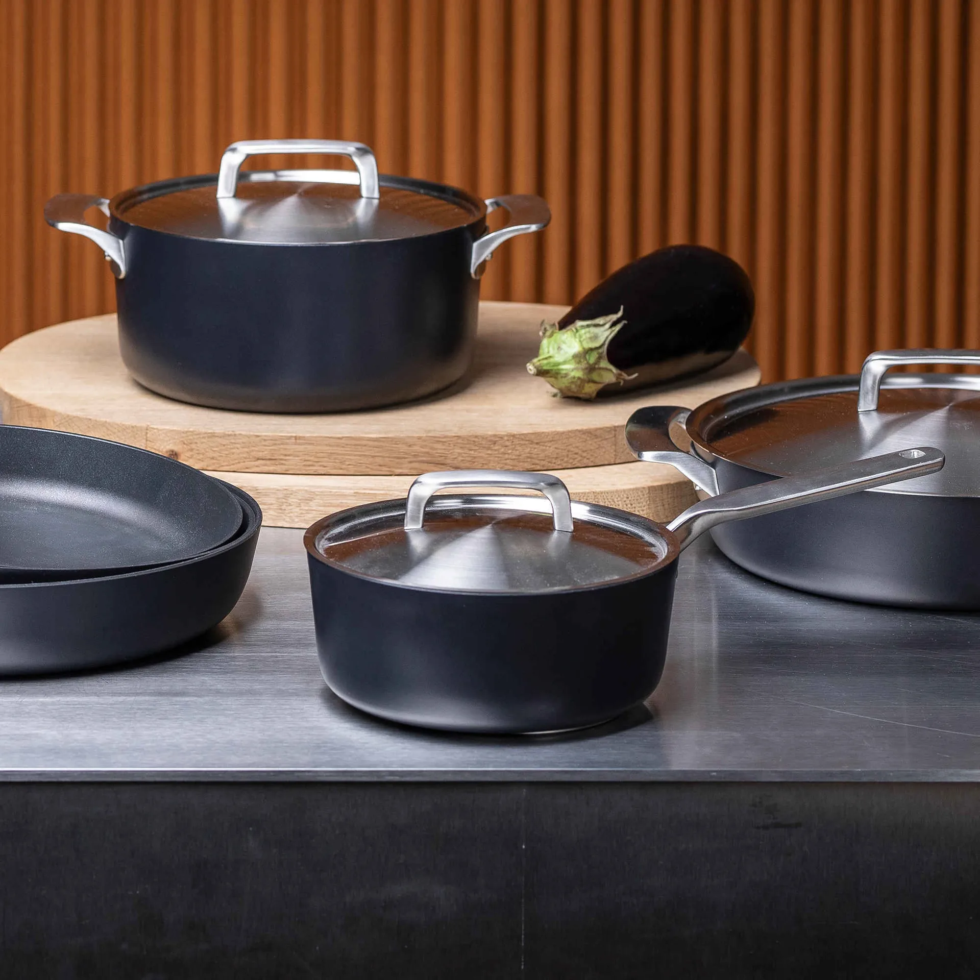 Rotisser ディープソースパン, 24 cm Fiskars | フィスカース