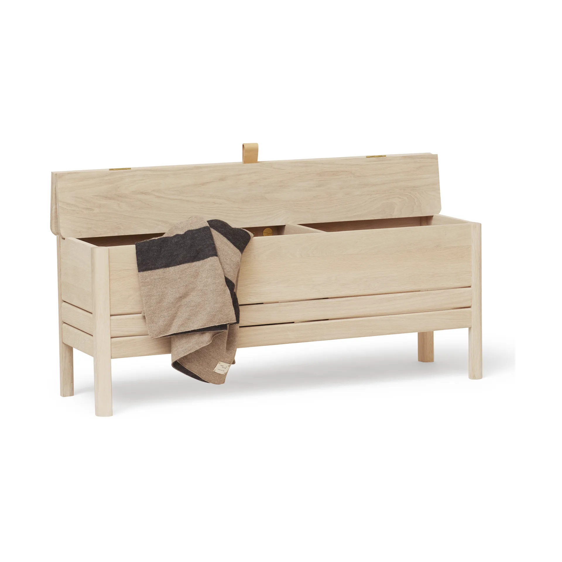A Line 収納ベンチ 111 cm, White oak Form & Refine
