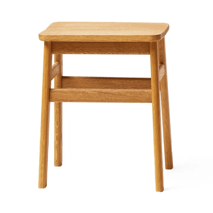 Angle Standard ラウンド スツール 45 cm - Oak, Ø32x46 cm - Form & Refine