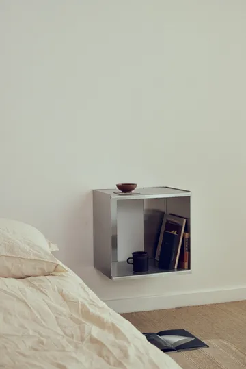 Taper Cube Box ウォールシェルフ - Stainless steel, 34x35 cm - Form & Refine