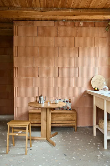 Trefoil ダイニングテーブル Ø90 cm - Oak - Form & Refine