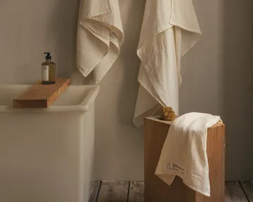 Light Towel バスタオル 150x100 cm - Bone white (white) - FRAMA