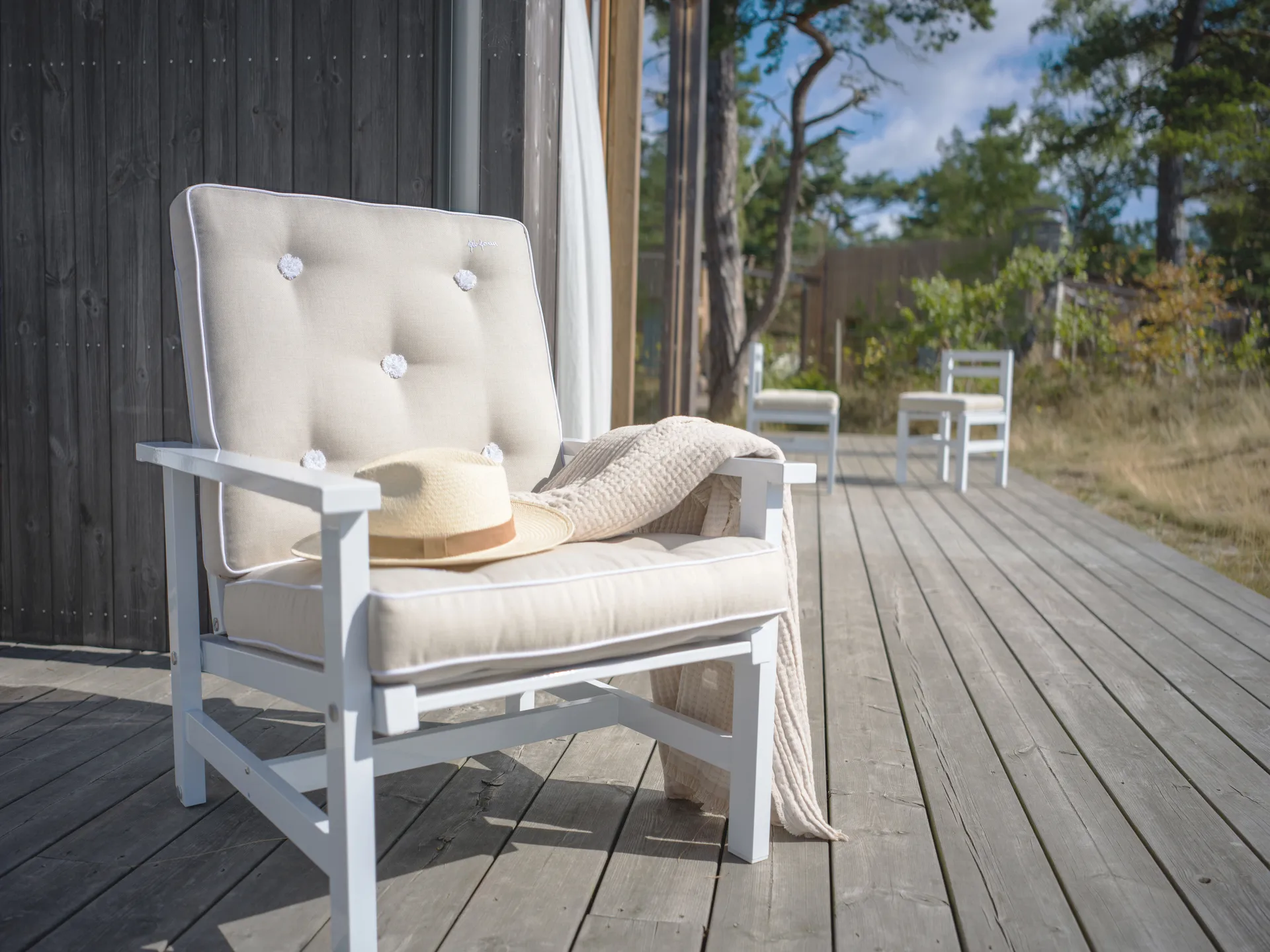 05 アームチェア, White Fri Form