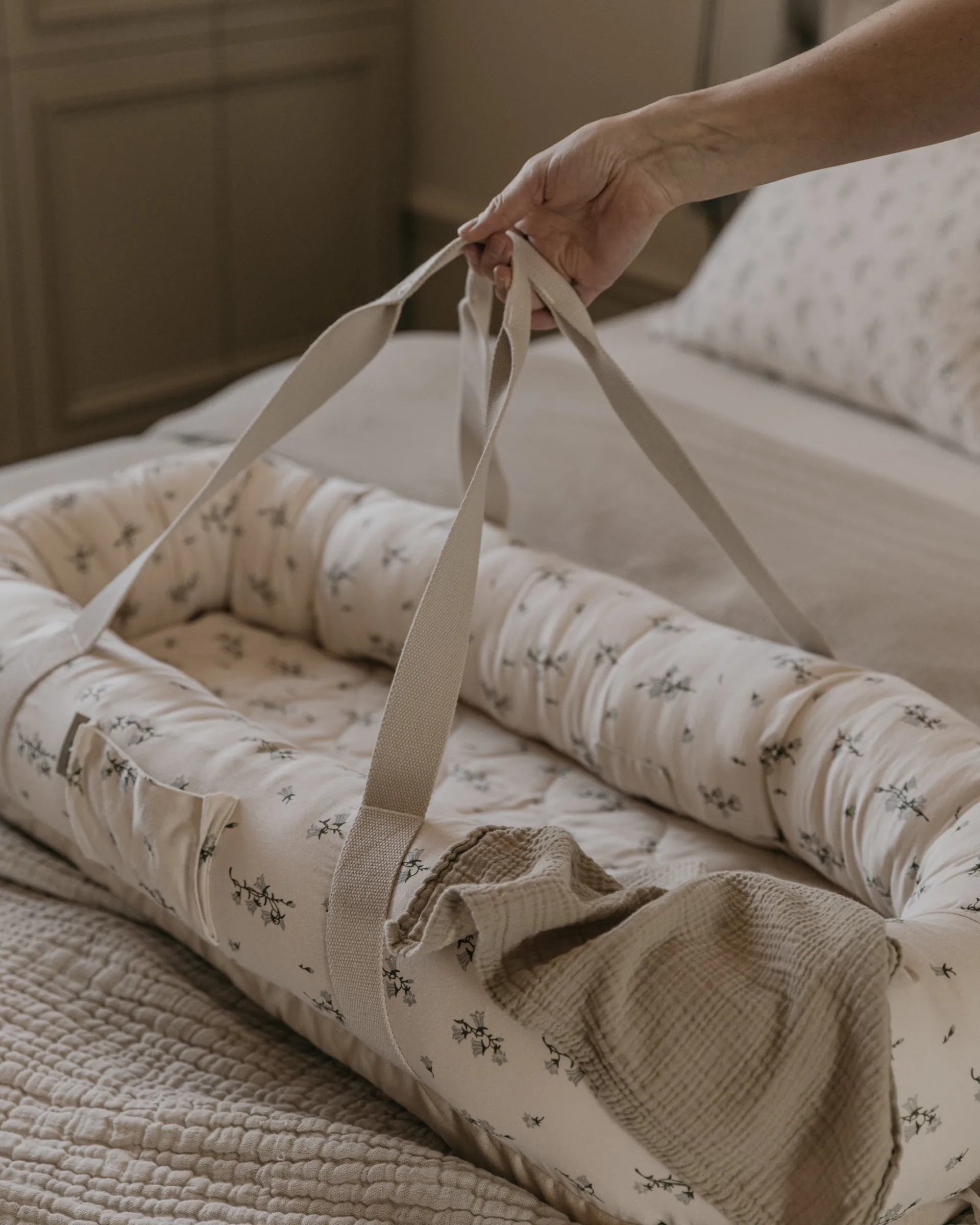 Bluebell サテンキルト ベビーネスト, 43x87x16 cm Garbo&Friends