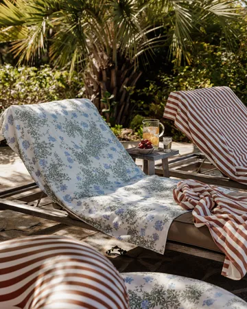 Plumbago Terry バスタオル - 70x140 cm - Garbo&Friends