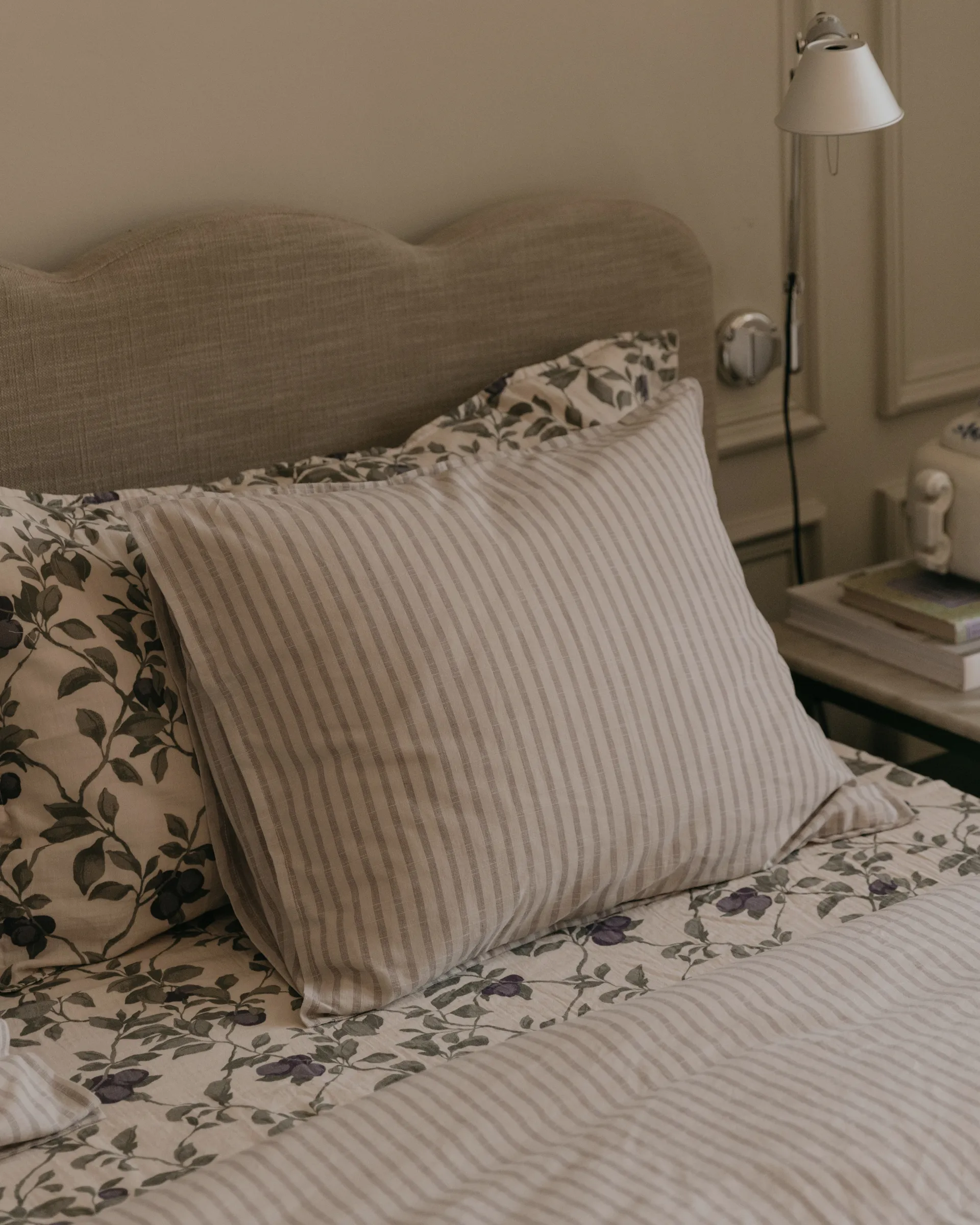 Stripe Mauve クッションカバー, 50x90 cm Garbo&Friends