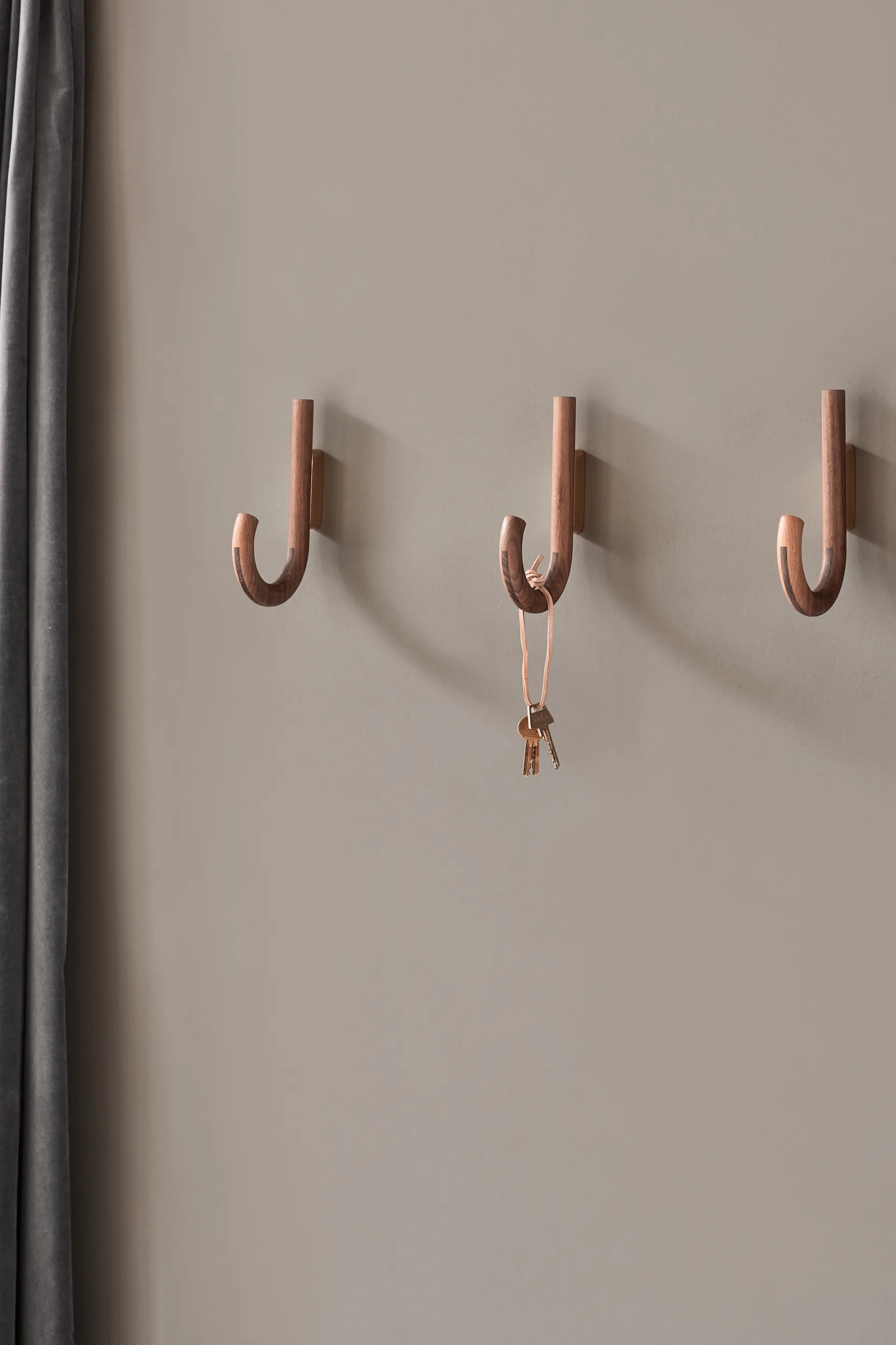 フック フック 19 cm, Walnut-brass Gejst | ガイスト