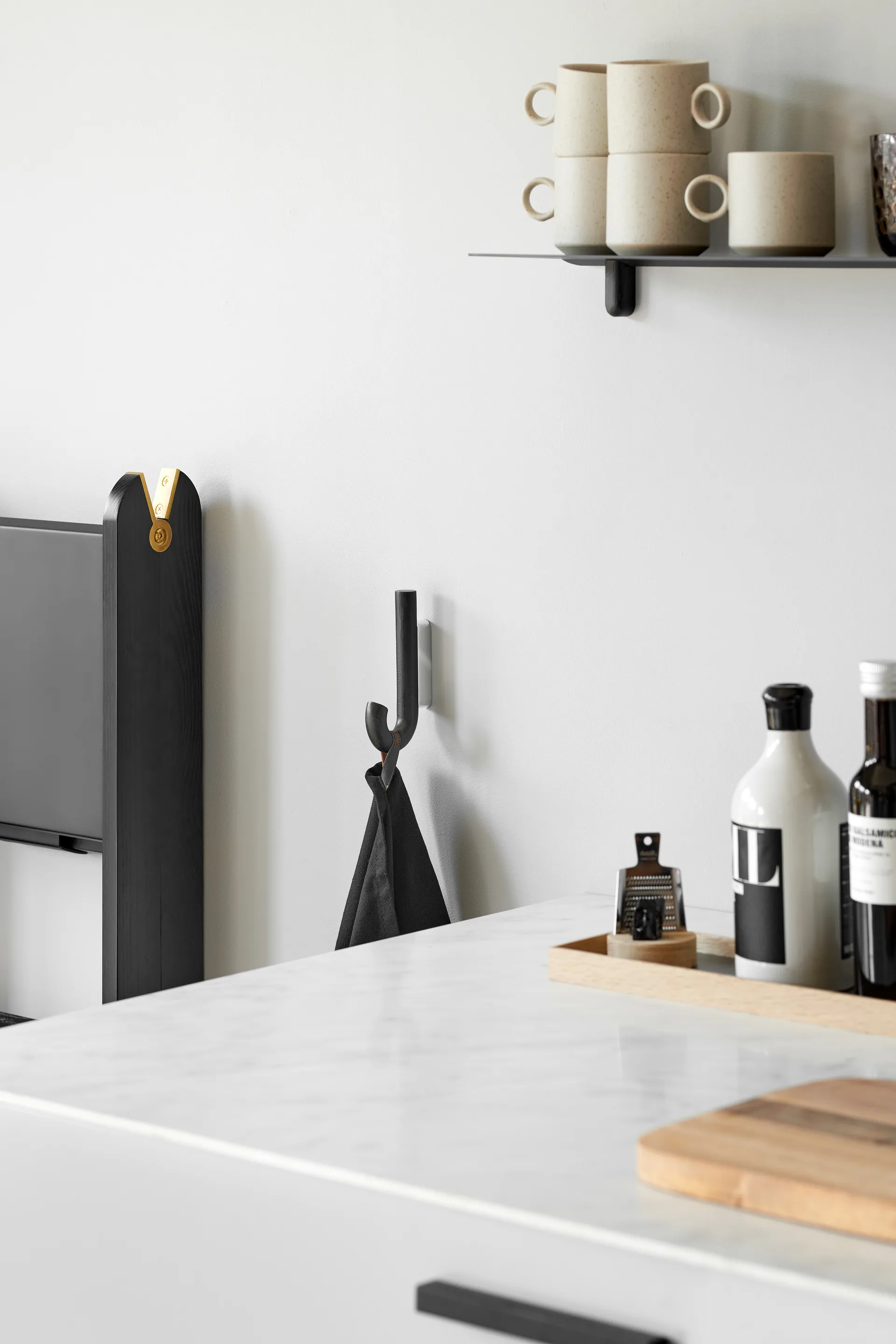 Hook フック ミニ 13.3 cm, Black oak-chrome Gejst | ガイスト