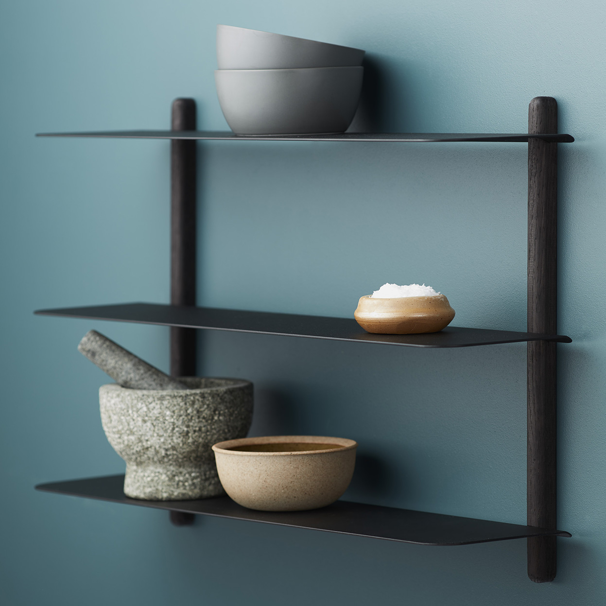 Gejst Nivo シェルフ A（ブラックステインドアッシュ)新品未使用 Gejst | ガイスト からのNivo シェルフ A - NordicNest.jp