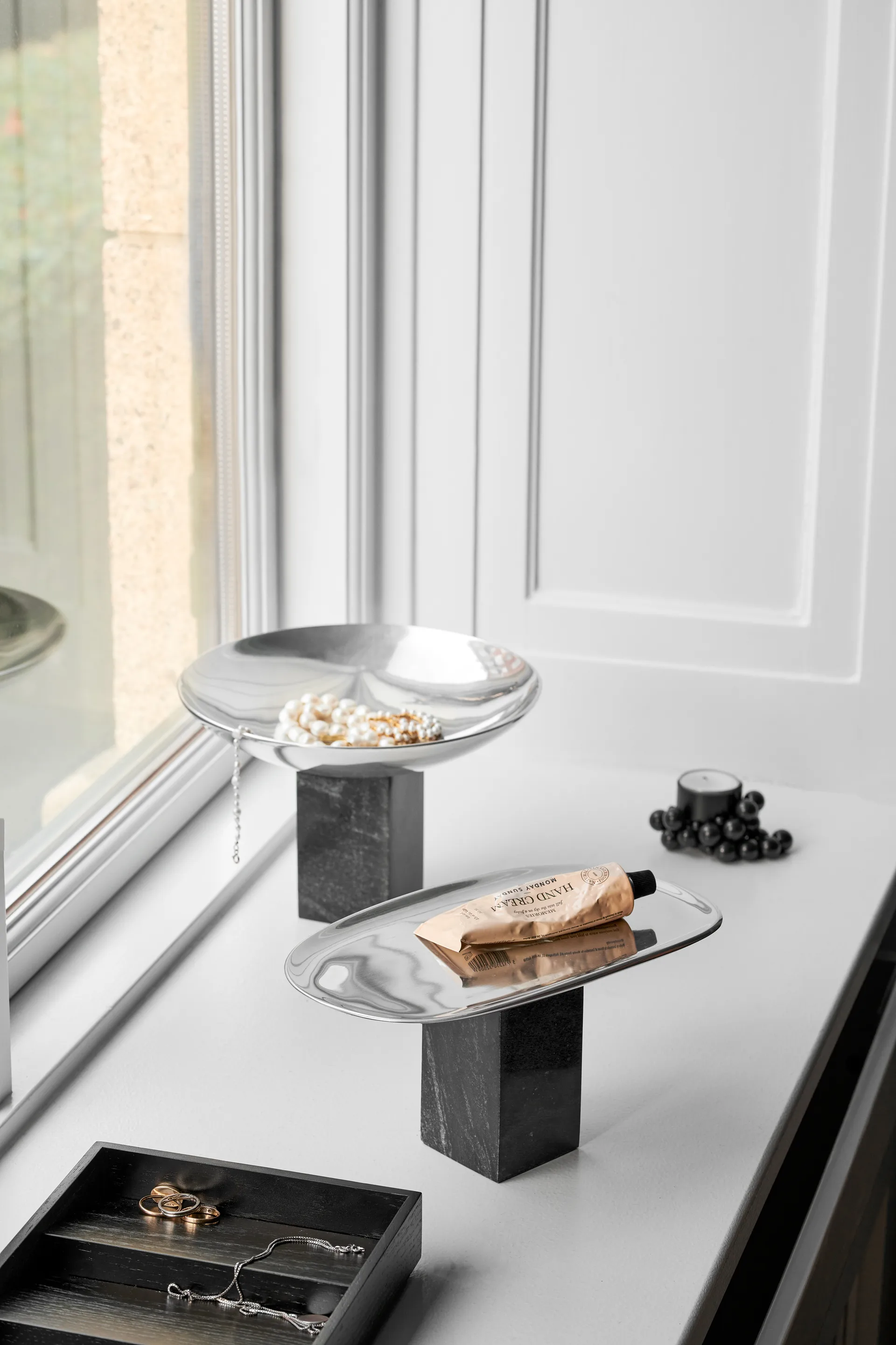 Sapoto ボウル トレイ 15x25 cm, Silver Gejst | ガイスト