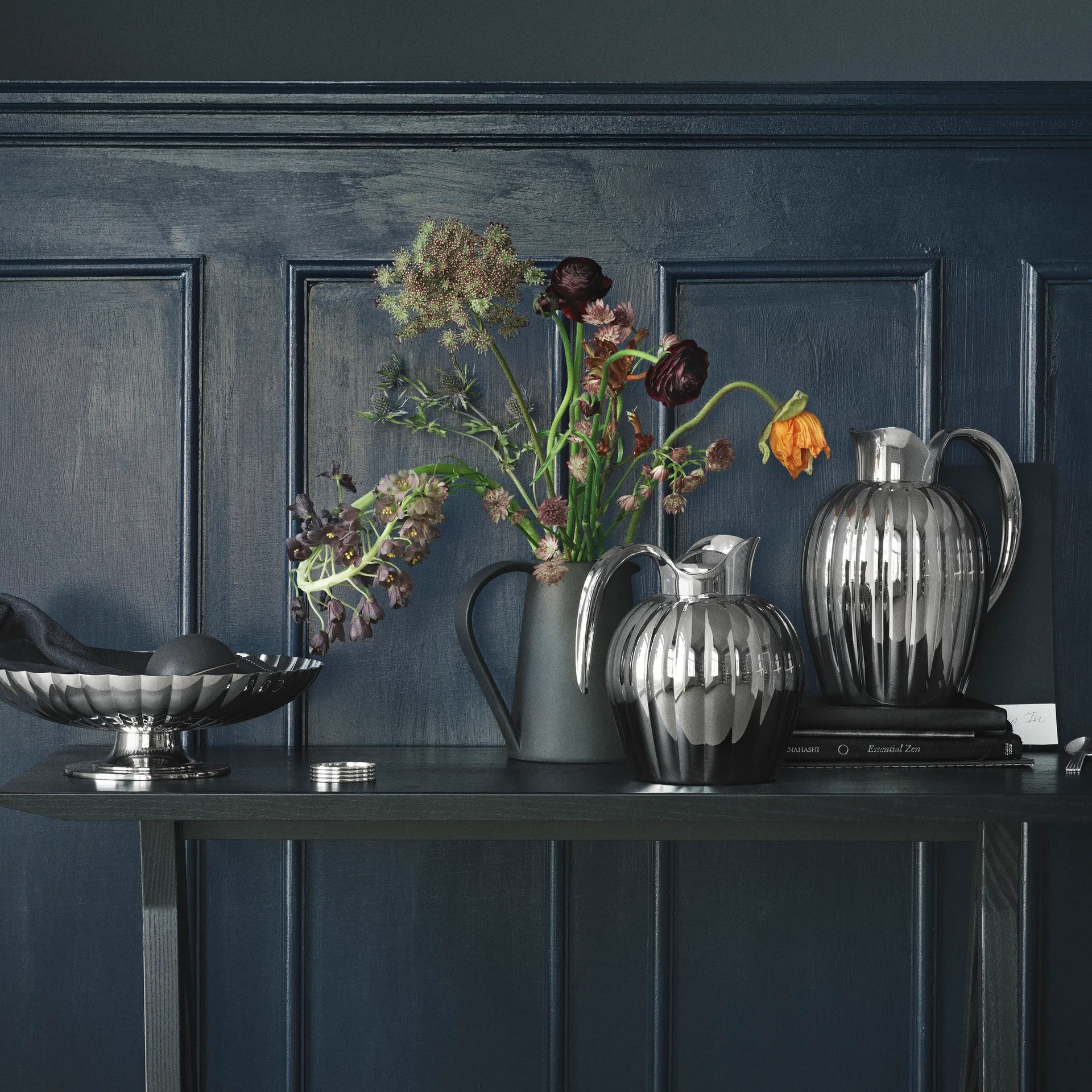 Bernadotte スタンド付きディッシュ, Ø 28 cm Georg Jensen | ジョージ ジェンセン