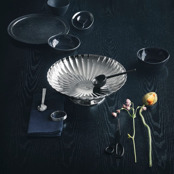 Bernadotte スタンド付きディッシュ, Ø 28 cm Georg Jensen | ジョージ ジェンセン