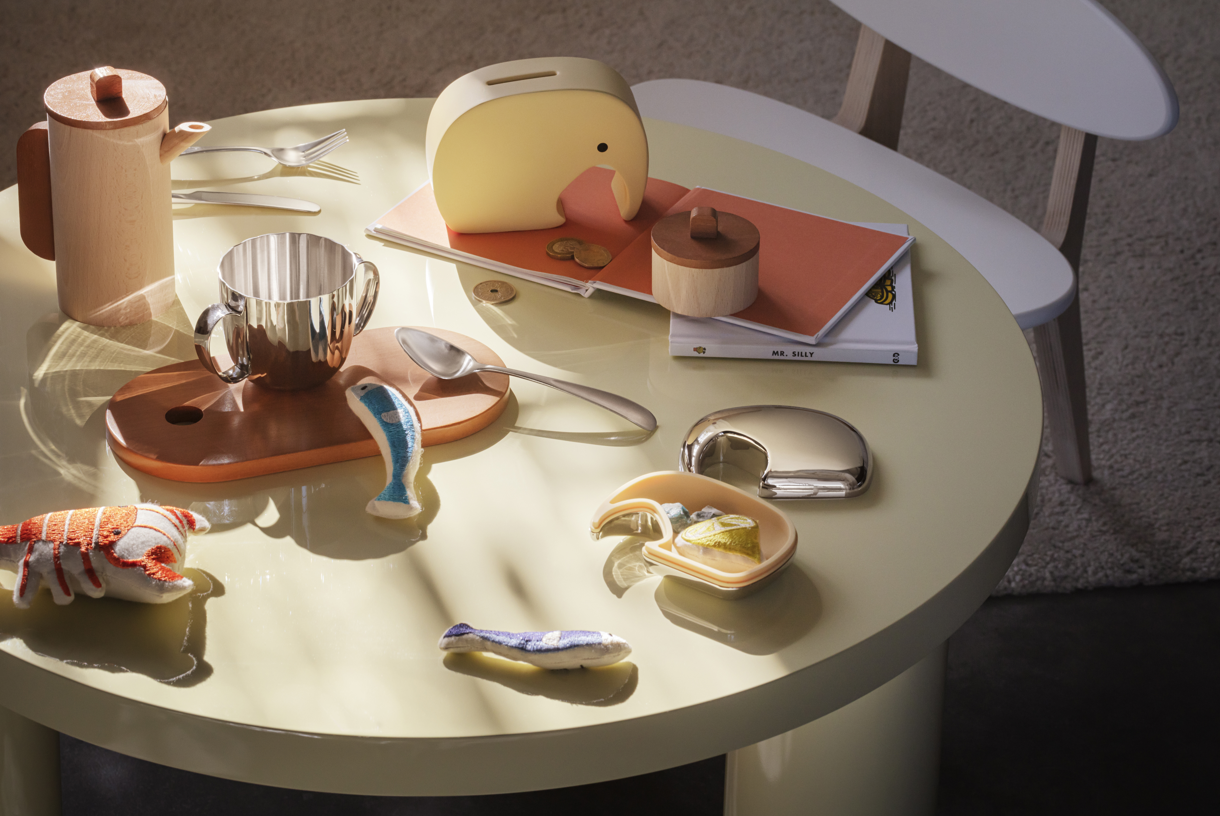 Georg Jensen | ジョージ ジェンセン からのElephant ash 7x10
