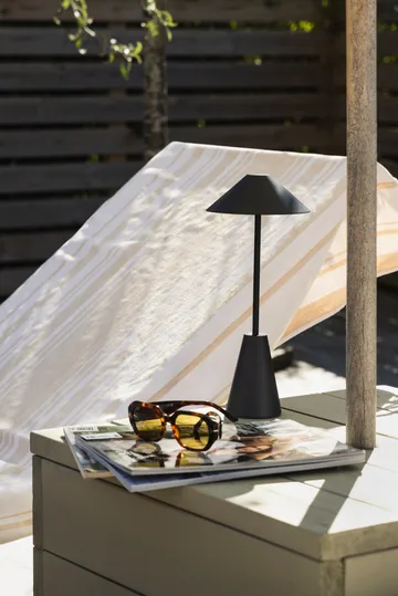 Cannes 32 ポータブルテーブルランプ - Black - Globen Lighting | グローベンライティング