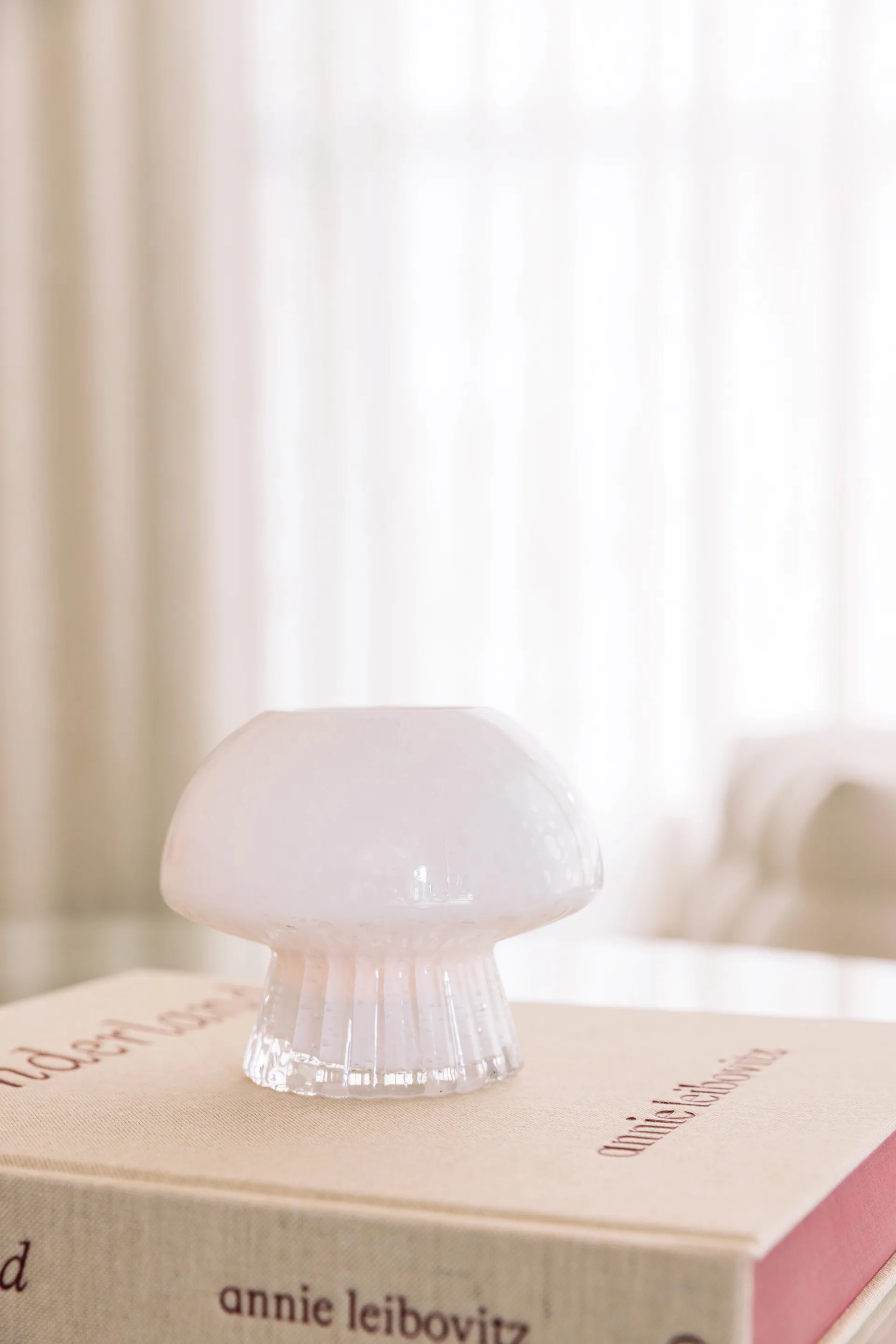 Fungo 12 ティーライトホルダー 特別版, White Globen Lighting | グローベンライティング