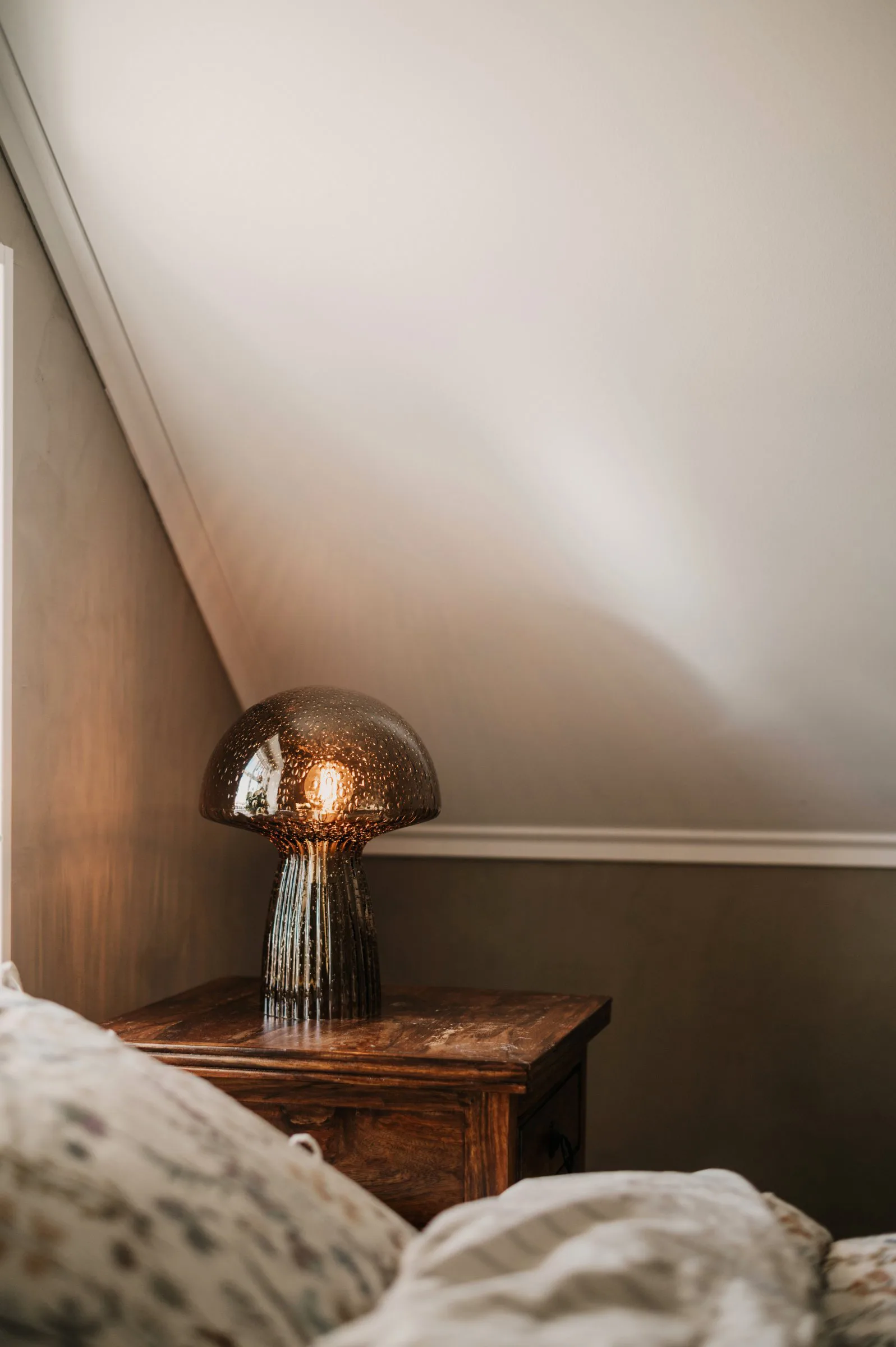 Fungo bordslampa Special Edition Brun,  Globen Lighting | グローベンライティング