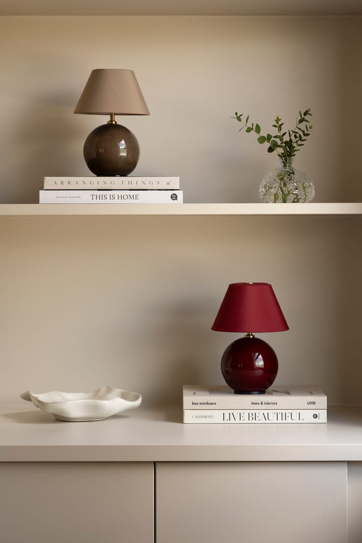 Iris 16 ポータブルテーブルランプ, Mocha Globen Lighting | グローベンライティング