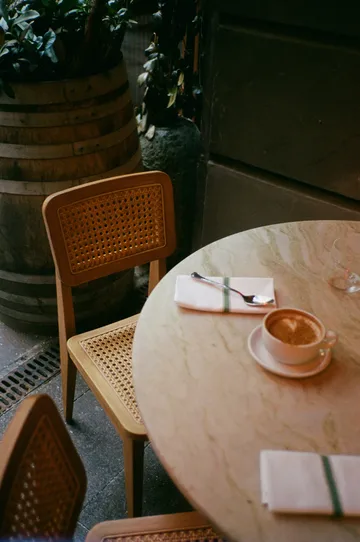 C-chair Outdoor チェア - All french cane-natural teak - GUBI | グビ