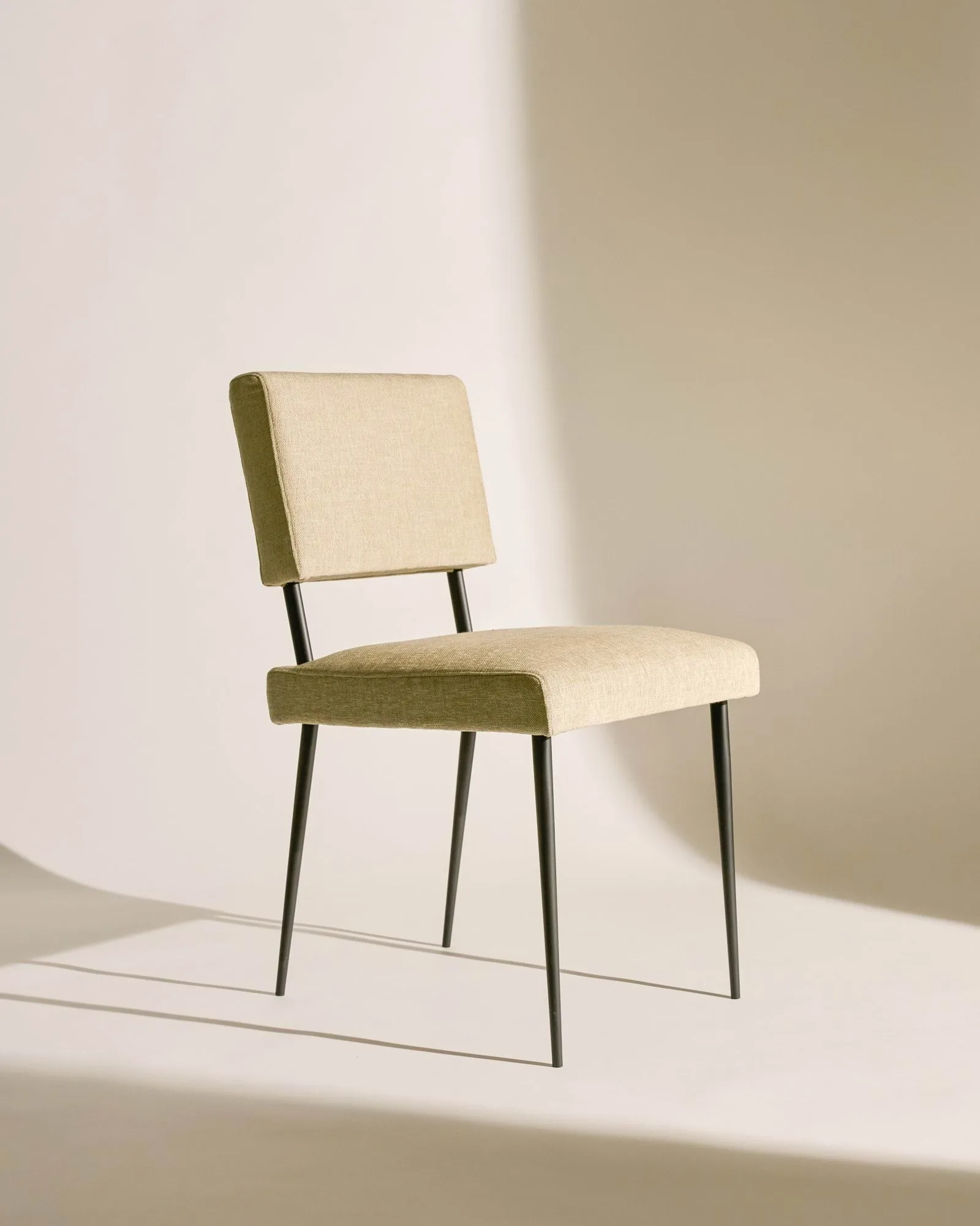 M-Chair チェア, Matt black GUBI | グビ