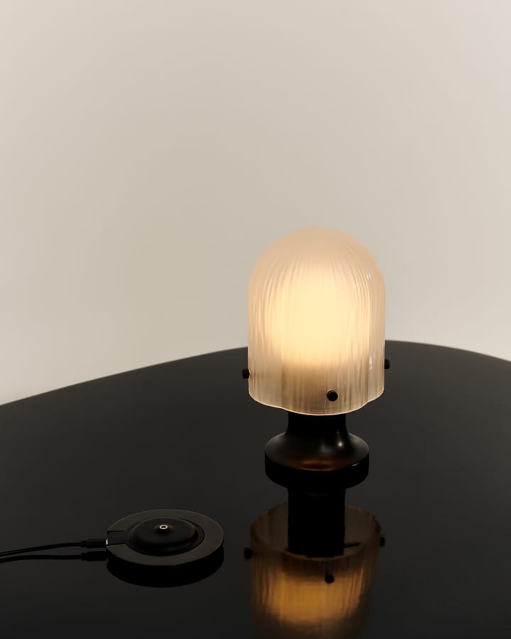 Seine ポータブルテーブルランプ, Antique brass-white GUBI | グビ