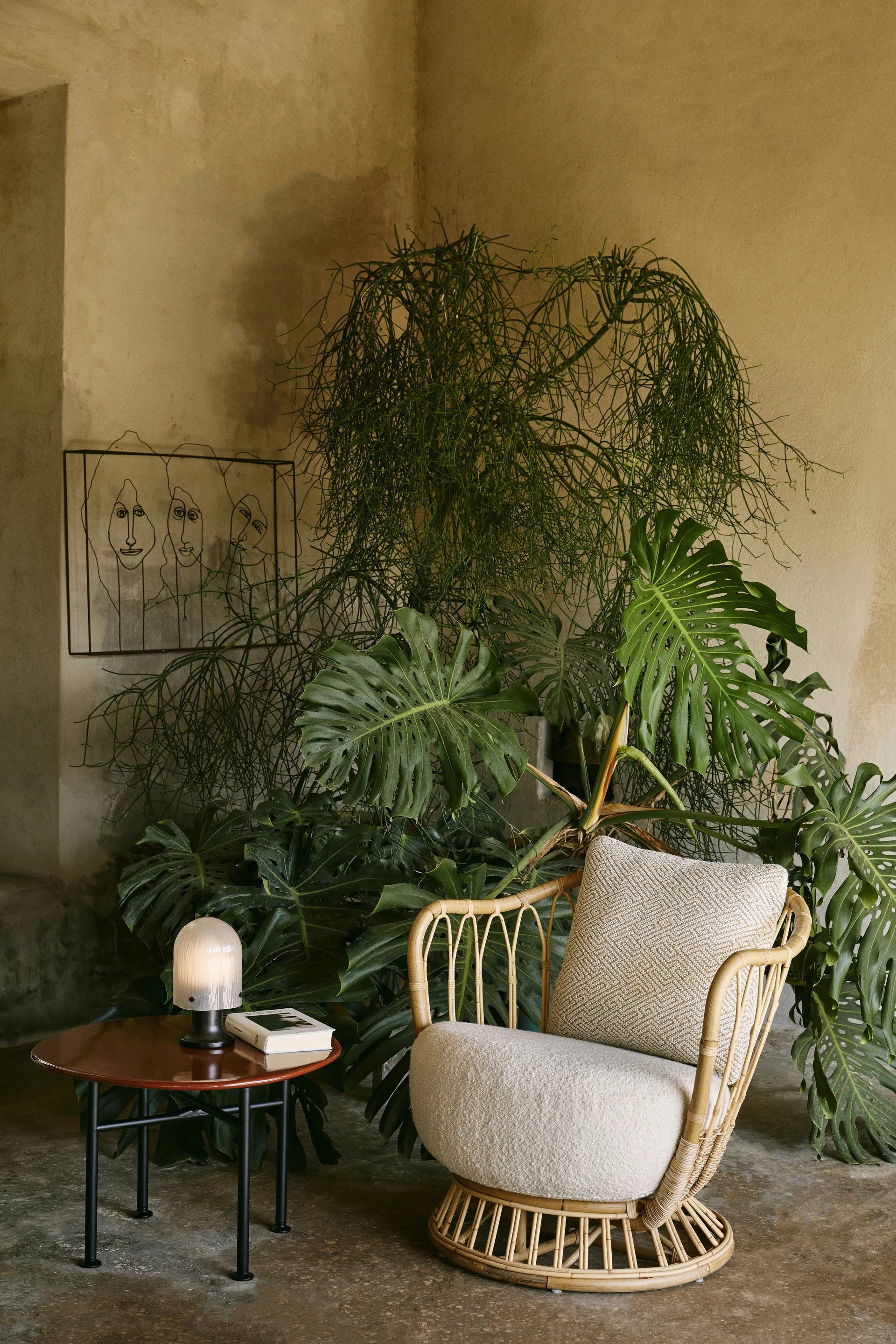 Seine ポータブルテーブルランプ, Antique brass-white GUBI | グビ