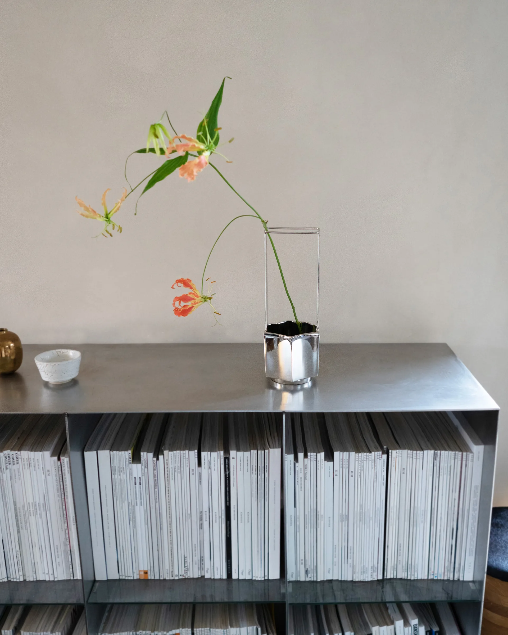 Ikebana 花瓶 30 cm, Nickel Hein Studio
