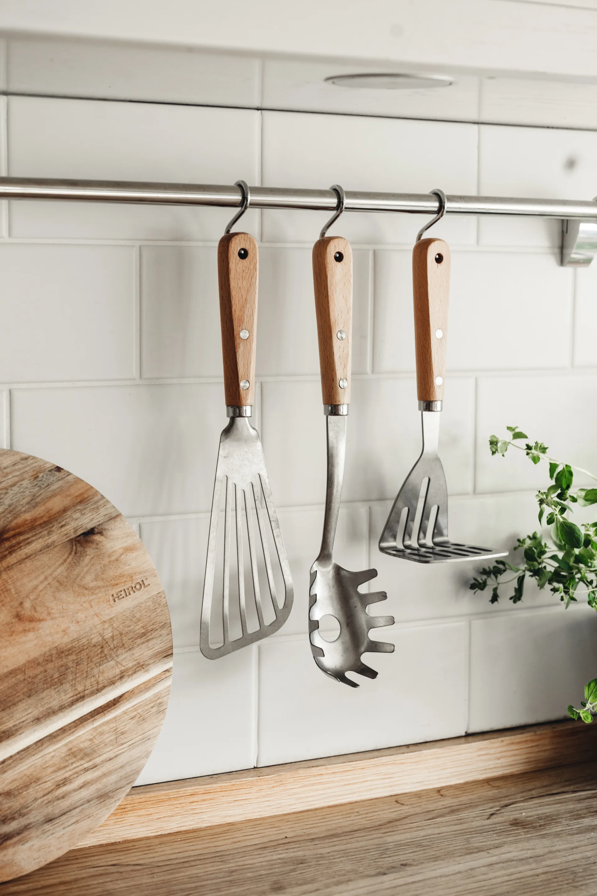 ステンレススチール 穴あきスパチュラ 30 cm, Beech Heirol