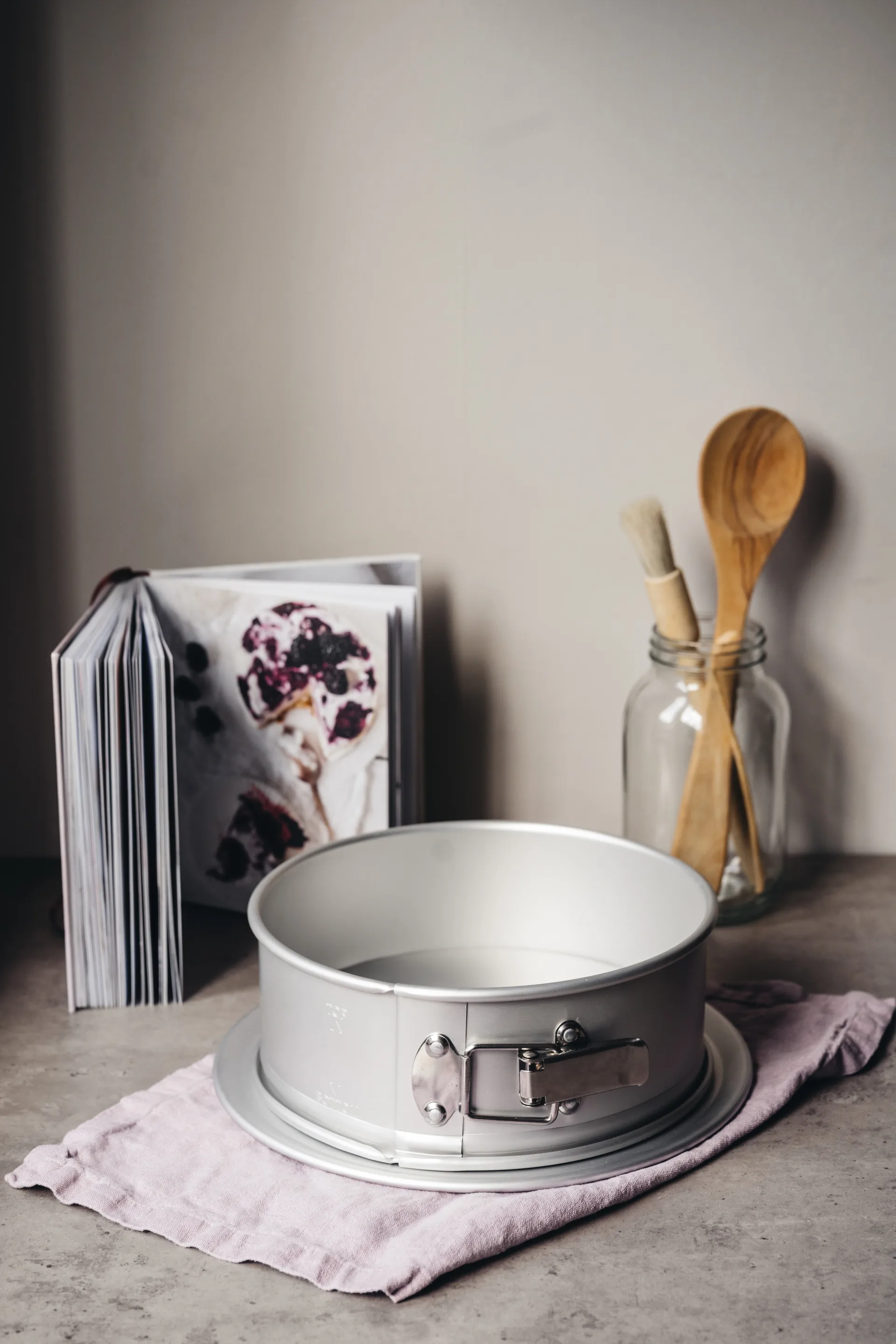 Heirol springform 焼き型 anodized aluminum, Ø23 cm Heirol