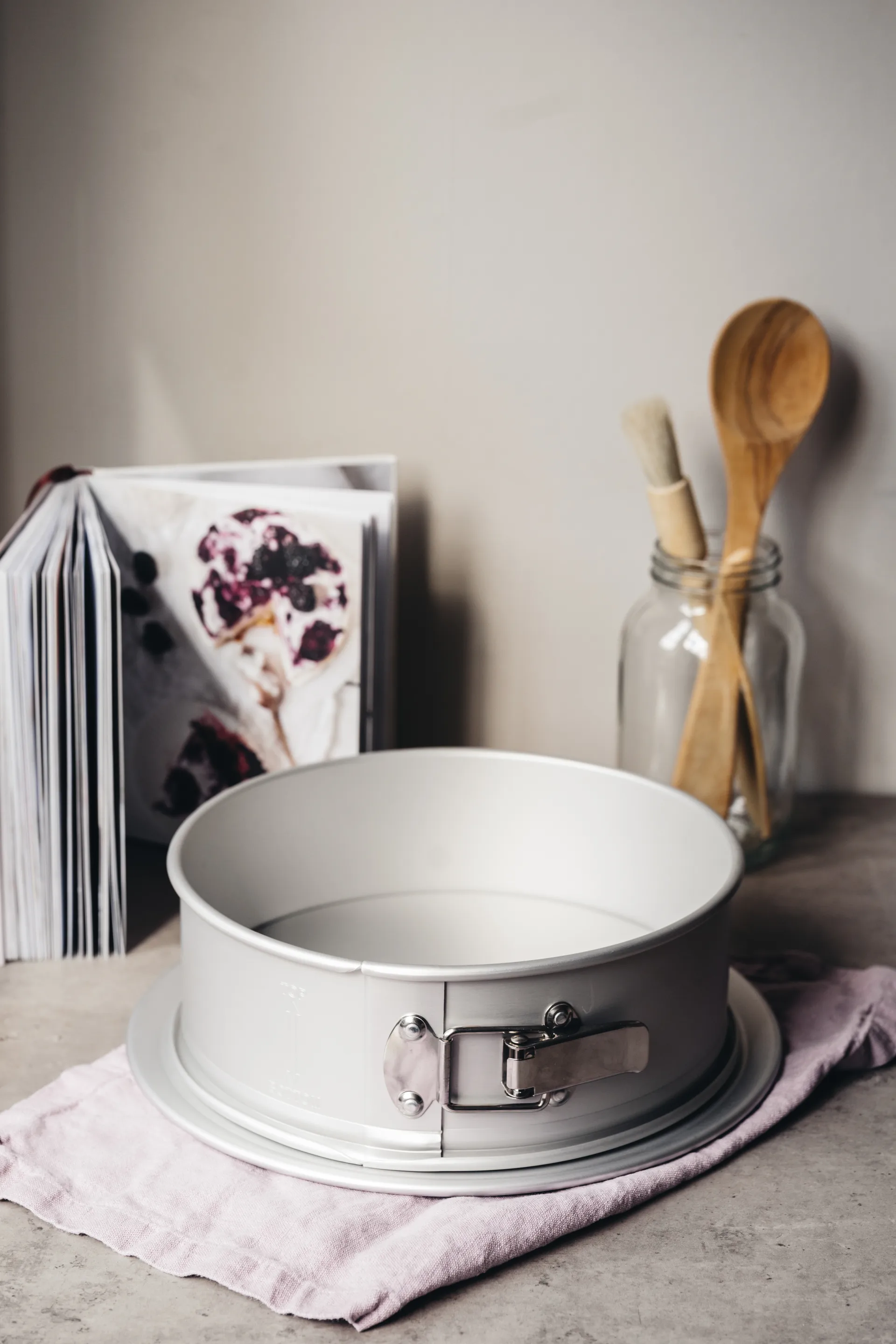 Heirol springform 焼き型 anodized aluminum, Ø25 cm Heirol