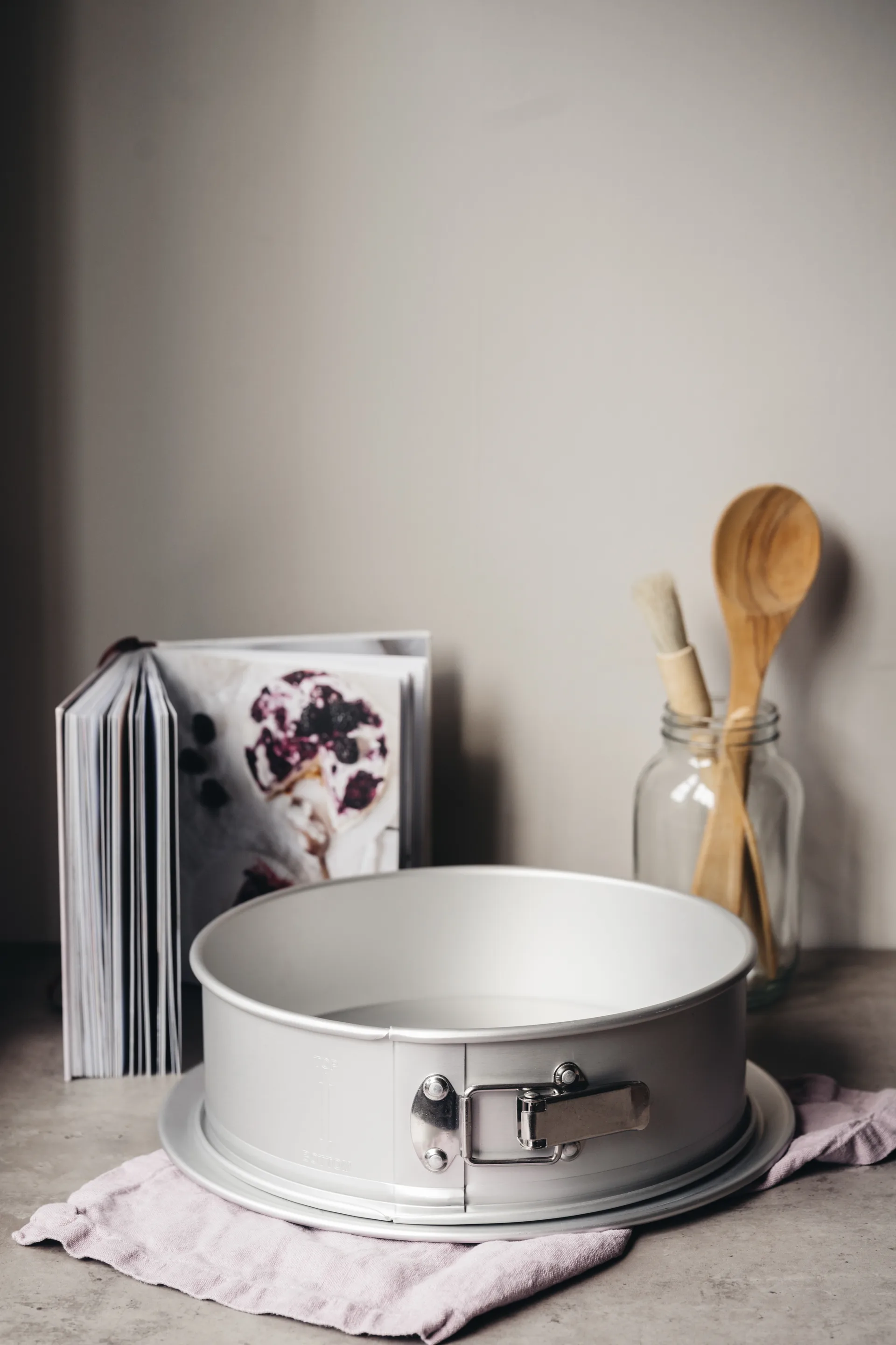 Heirol springform 焼き型 anodized aluminum, Ø28 cm Heirol