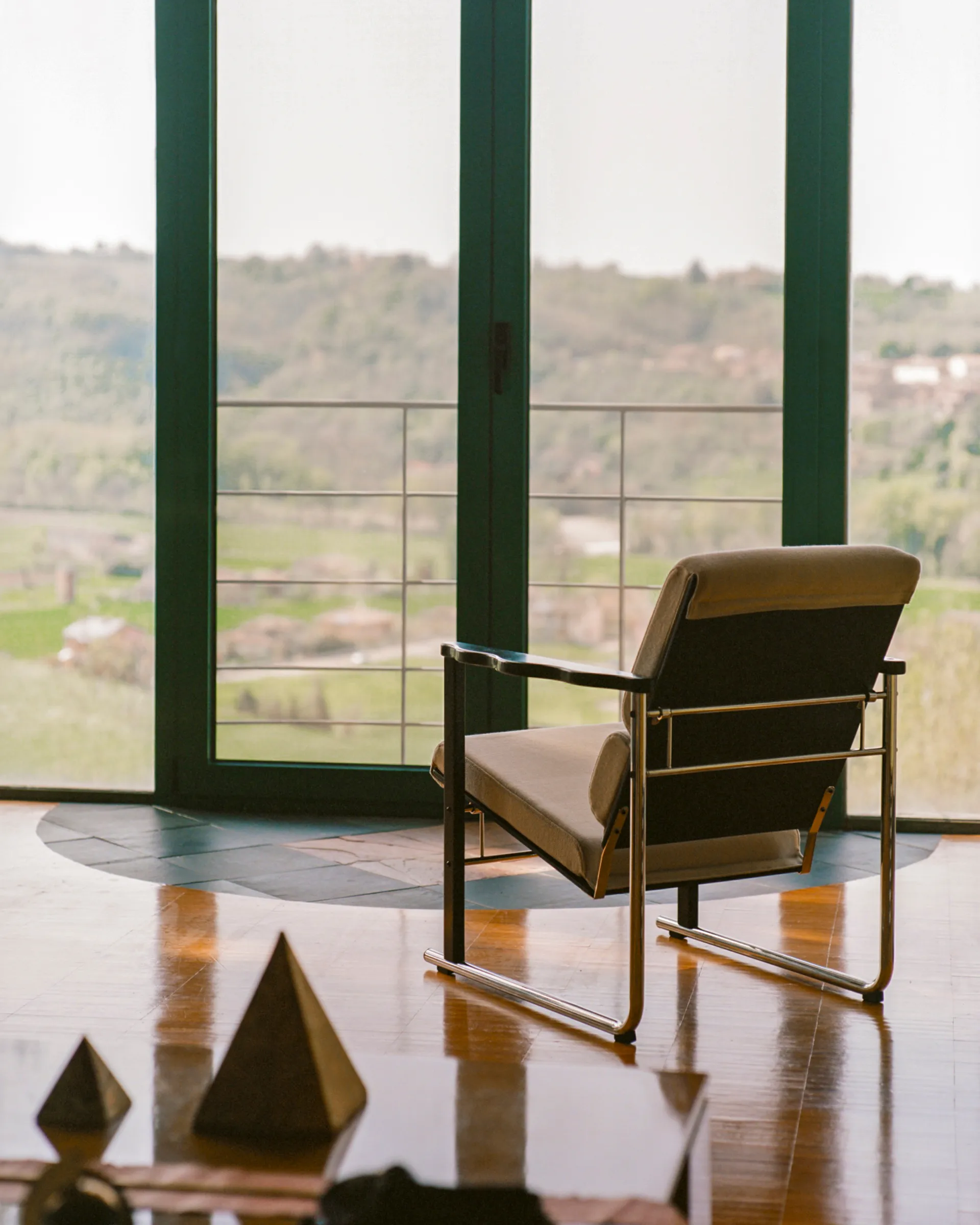 Experiment 501 ラウンジチェア, Green-black Hem