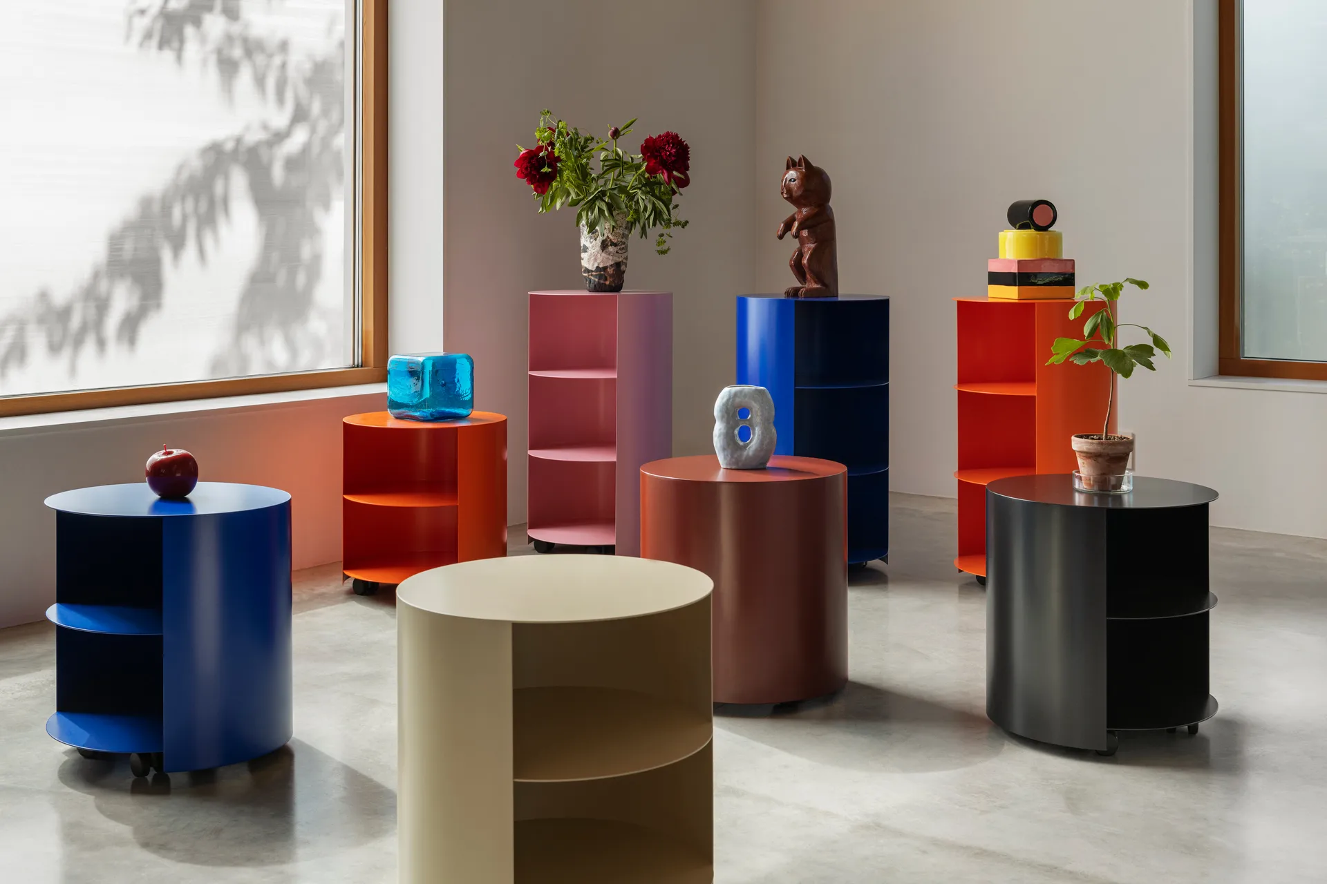 Hide ペデスタル Ø38x68 cm, Ultramarine blue textured Hem