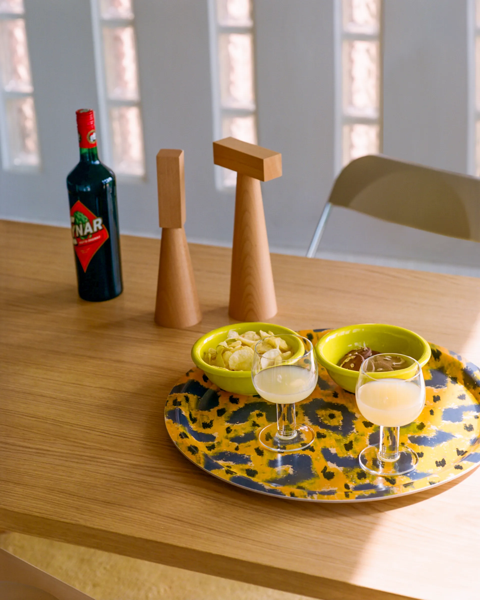 Monster トレイ ミディアム Ø49 cm, Ochre yellow-grey-black Hem